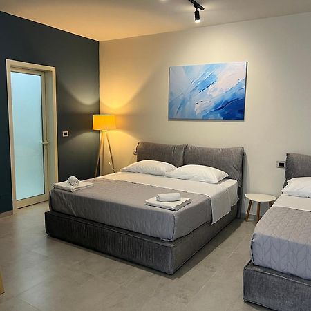 Stay-Five Rooms & Apartments Shkodër エクステリア 写真