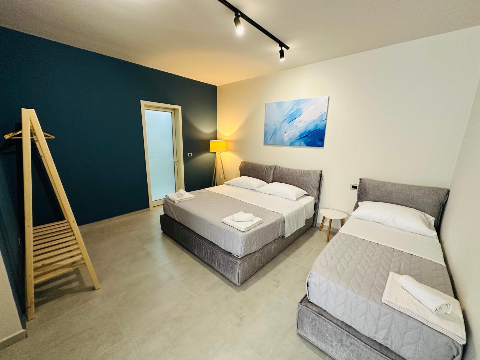 Stay-Five Rooms & Apartments Shkodër エクステリア 写真
