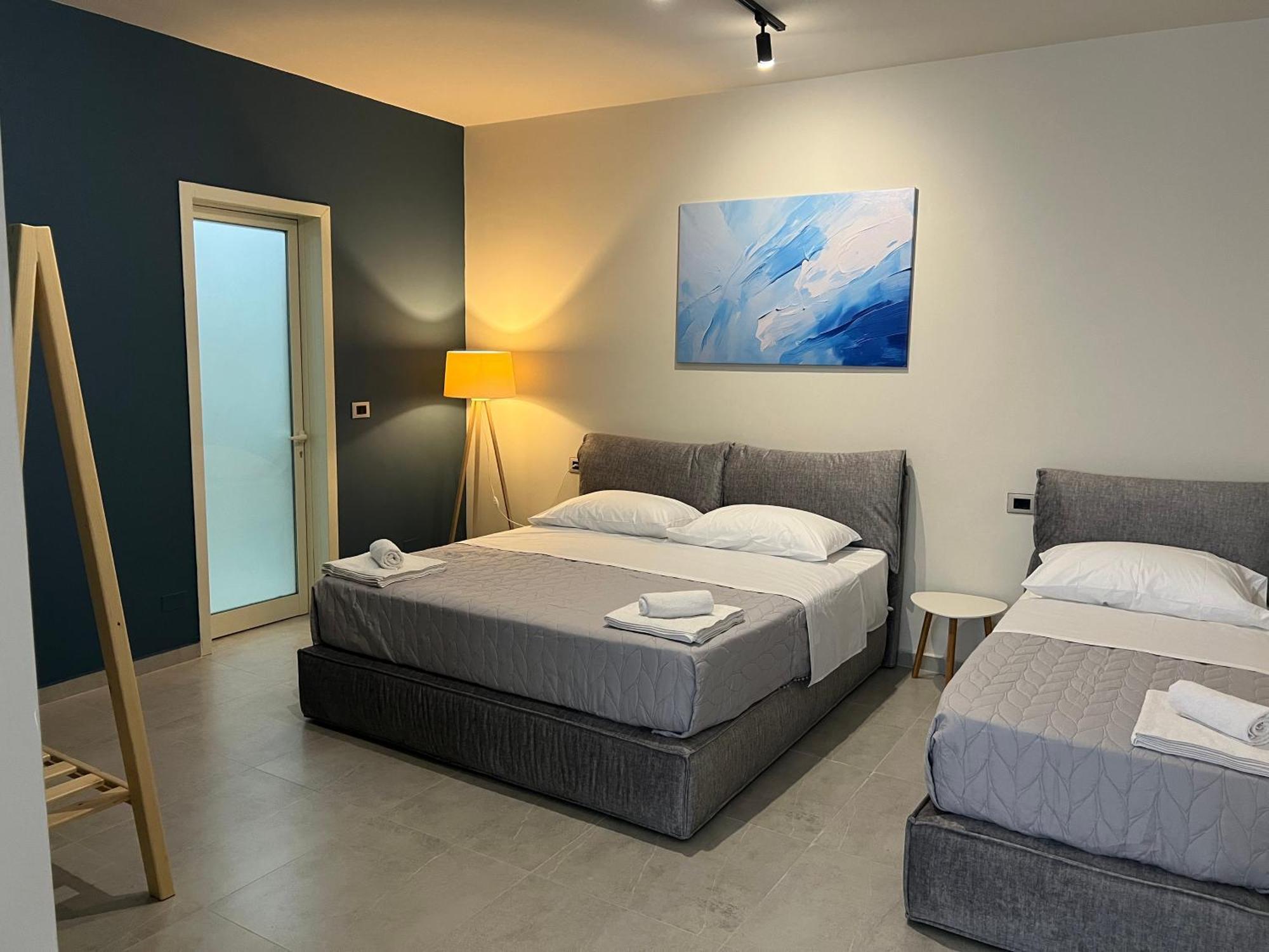Stay-Five Rooms & Apartments Shkodër エクステリア 写真