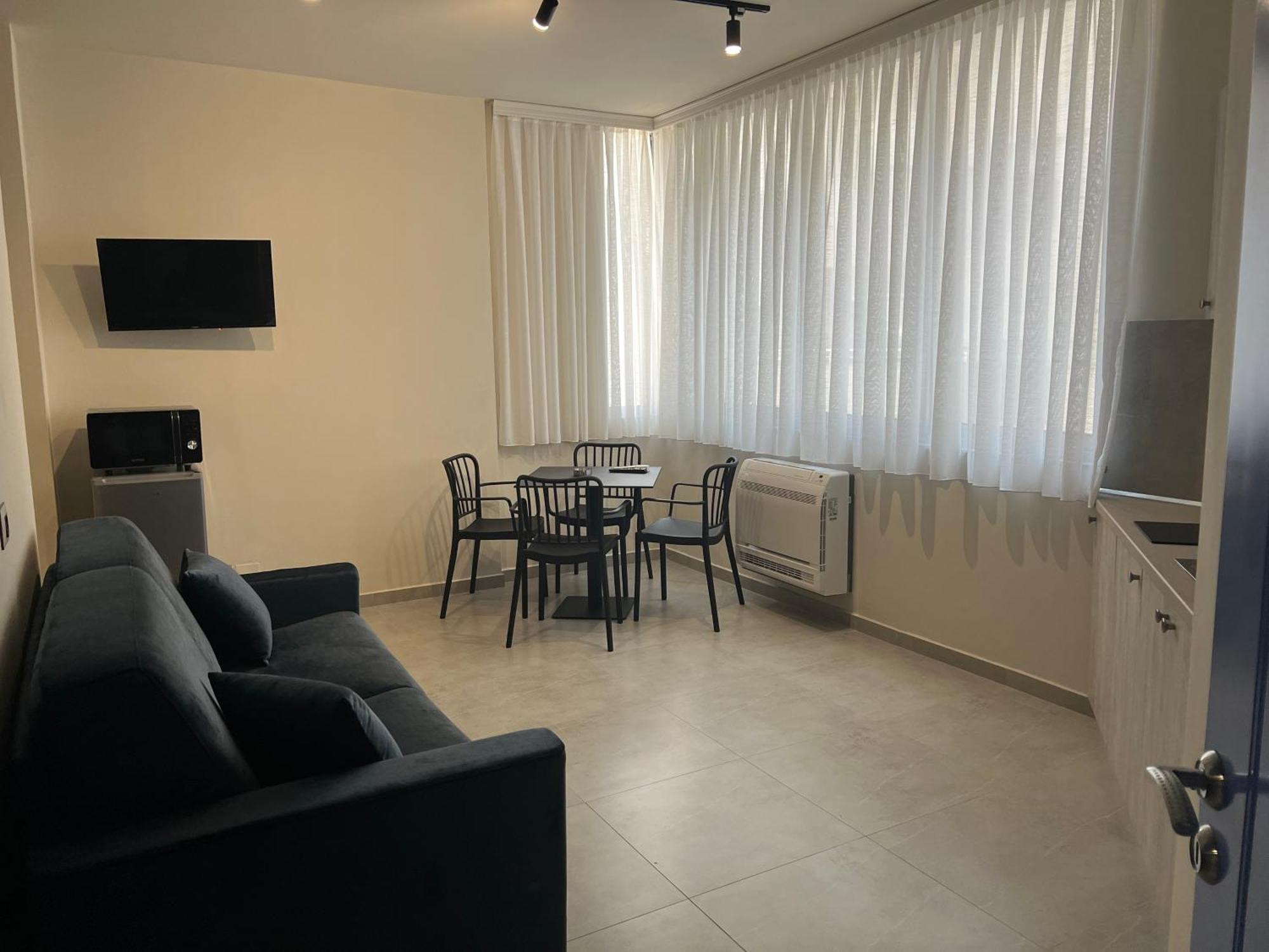 Stay-Five Rooms & Apartments Shkodër エクステリア 写真