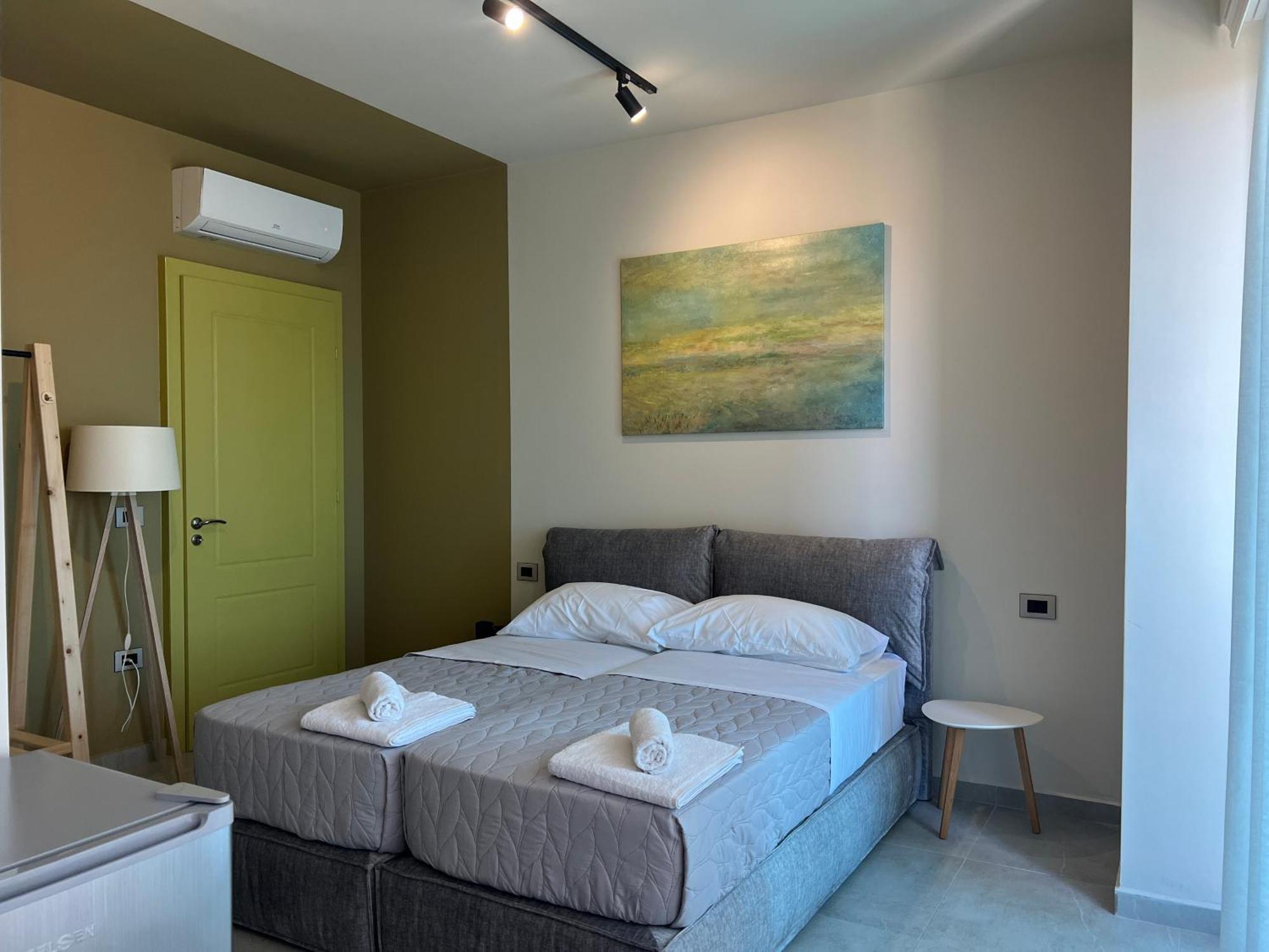 Stay-Five Rooms & Apartments Shkodër エクステリア 写真